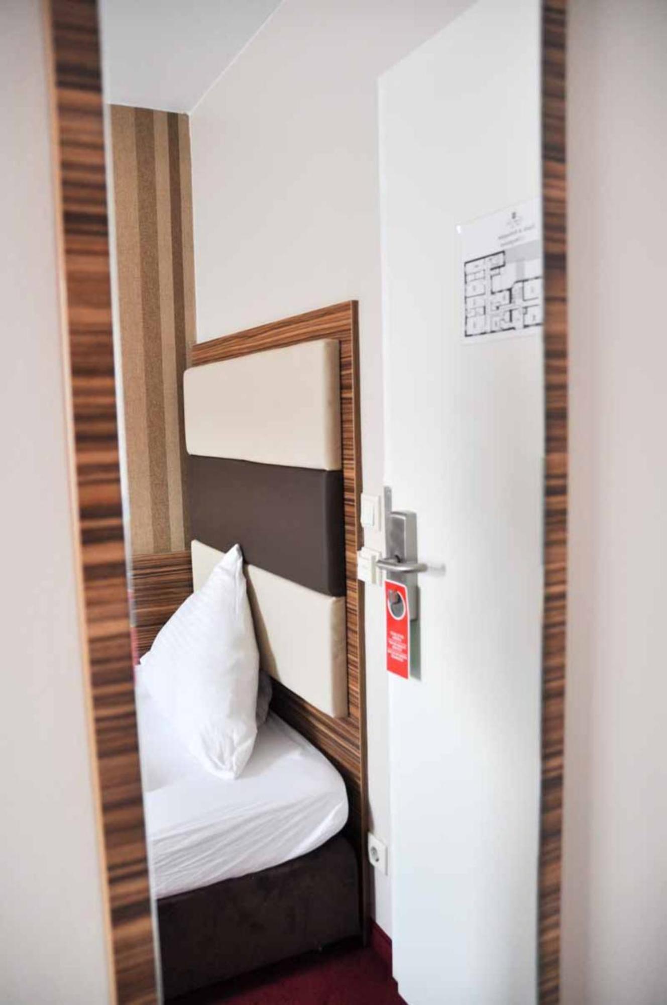 Erde Hotel Эрланген Экстерьер фото