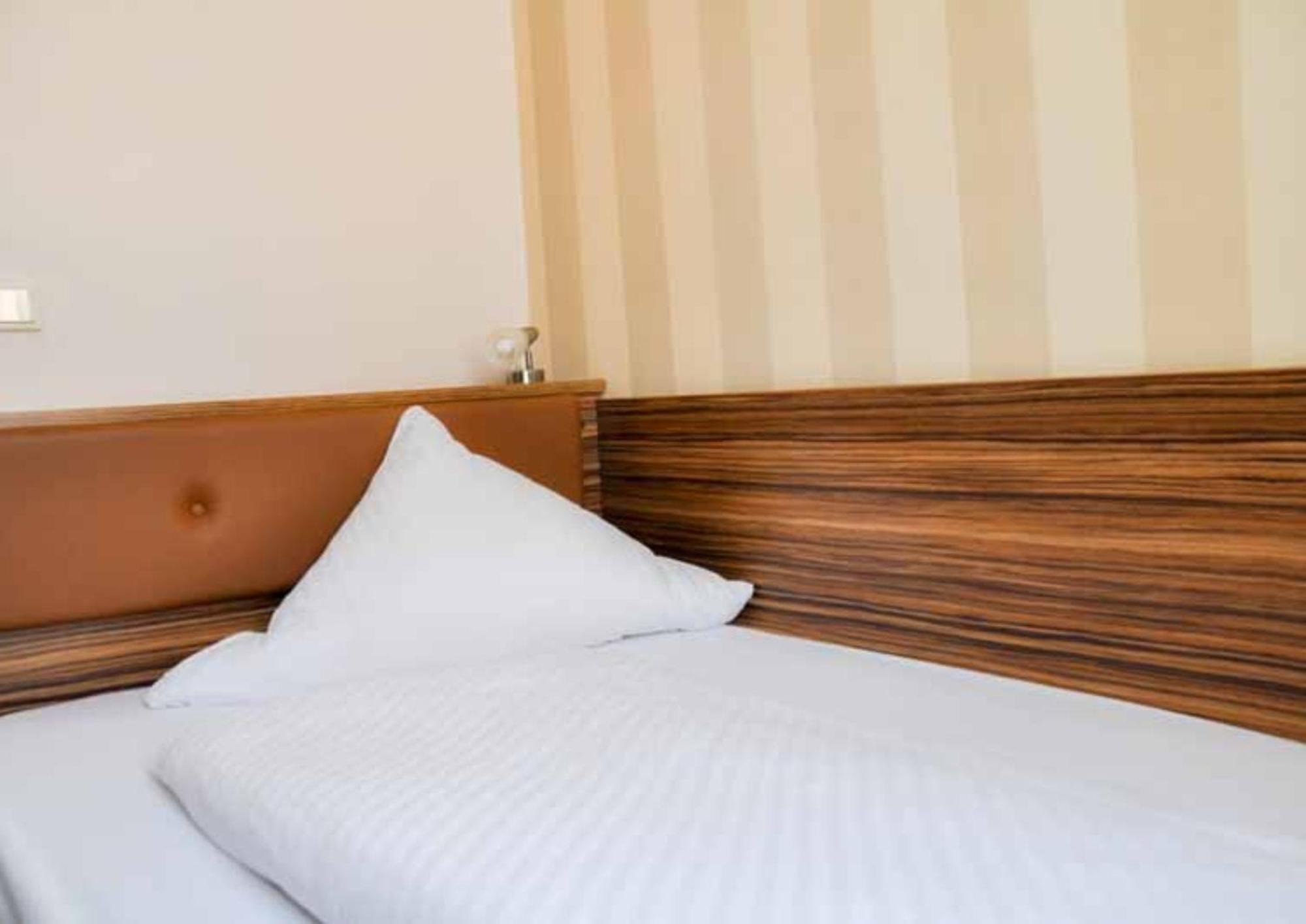 Erde Hotel Эрланген Экстерьер фото