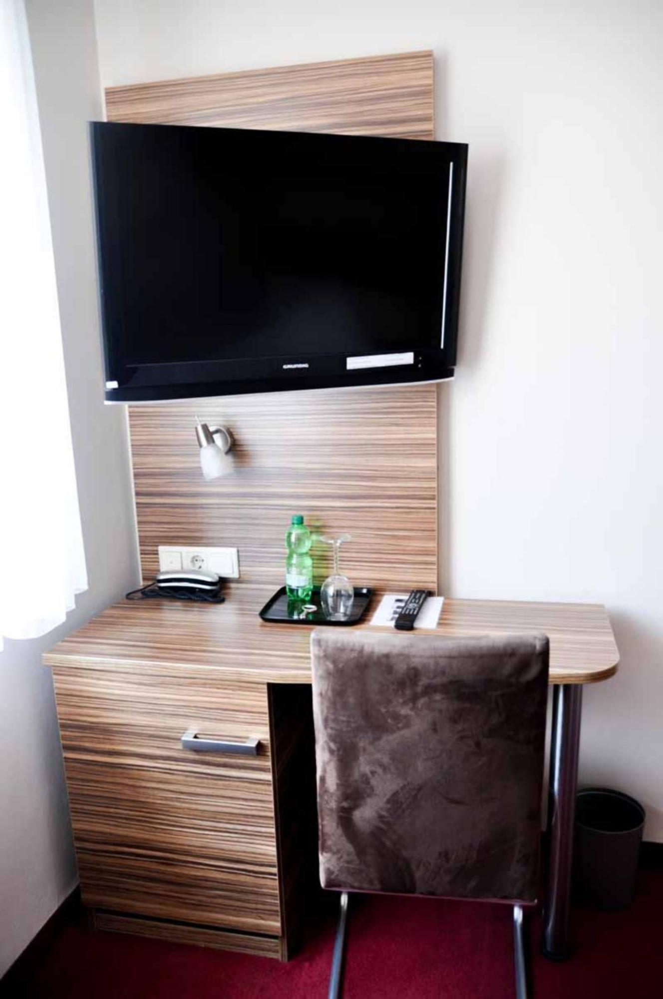 Erde Hotel Эрланген Экстерьер фото