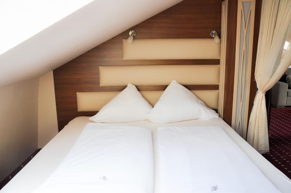 Erde Hotel Эрланген Экстерьер фото