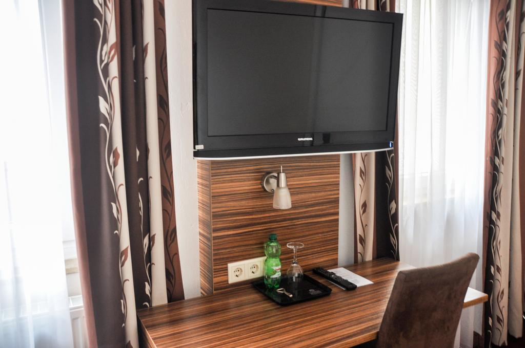 Erde Hotel Эрланген Экстерьер фото