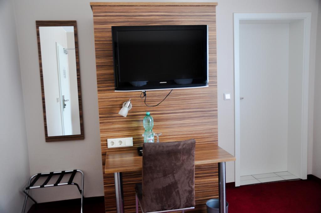 Erde Hotel Эрланген Экстерьер фото